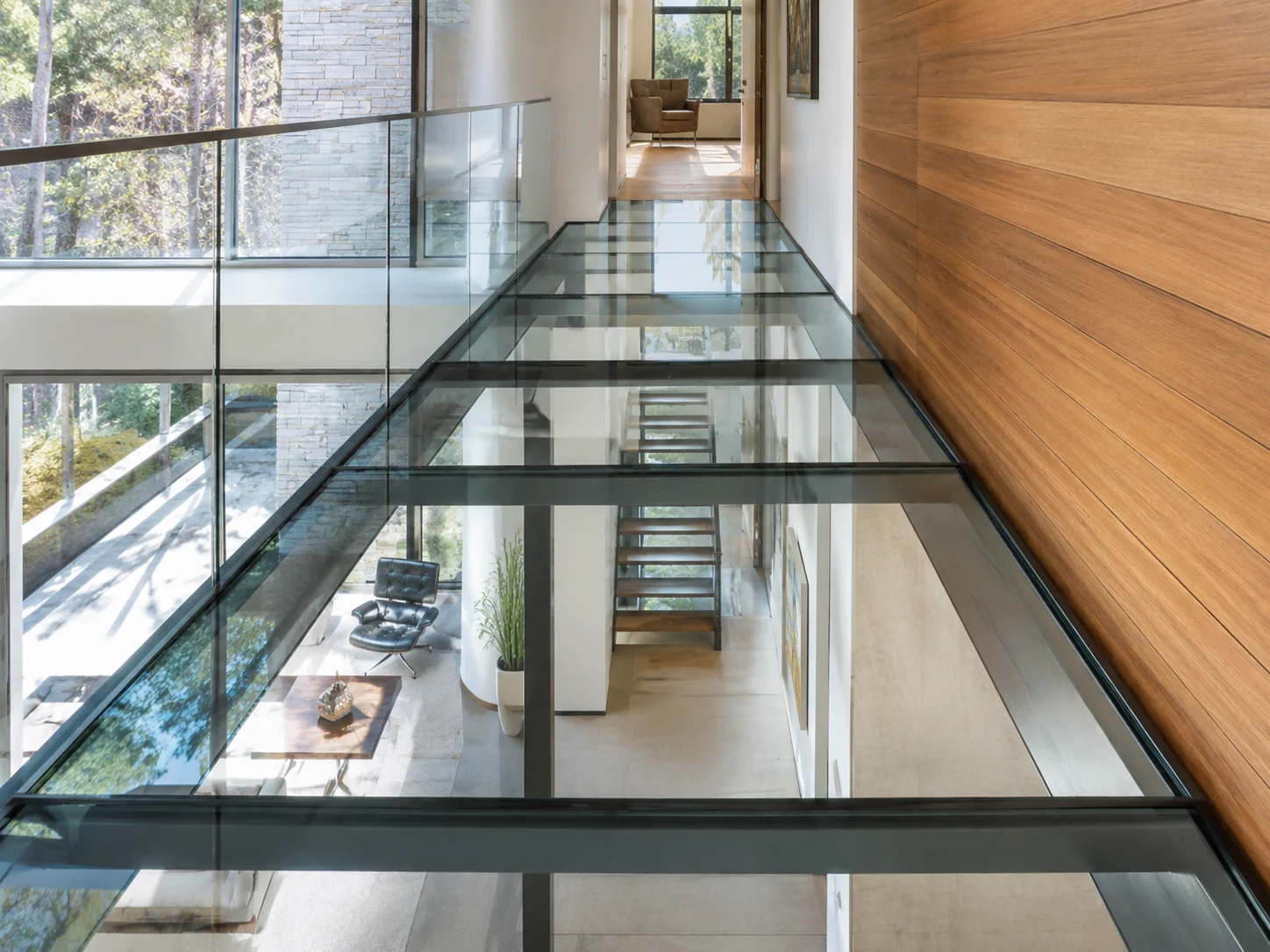 Fire-rated floor glass
